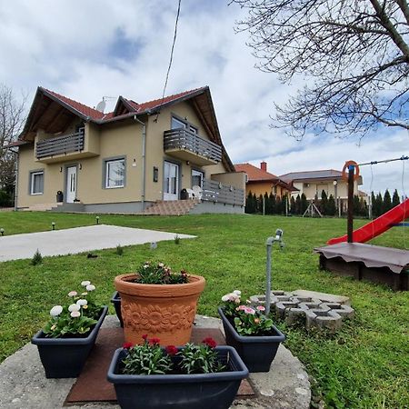 Silence Apartmanhaz Zalakaros Εξωτερικό φωτογραφία