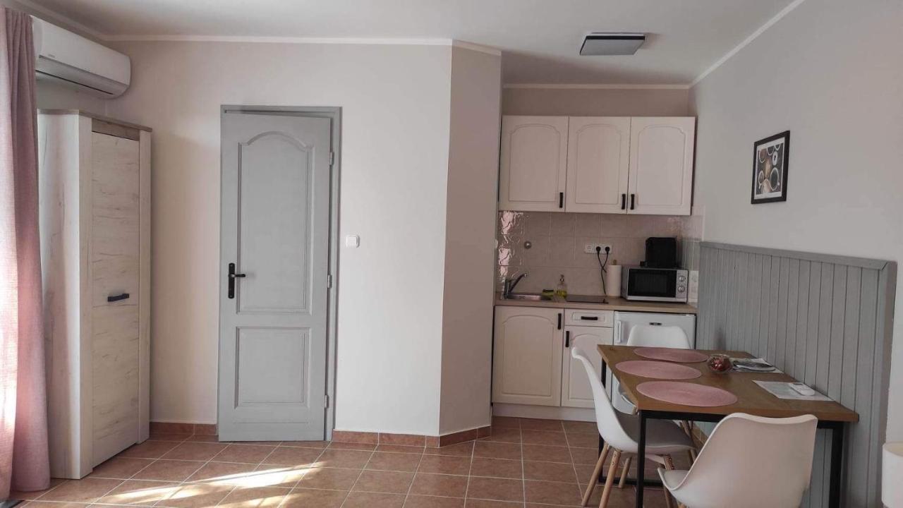 Silence Apartmanhaz Zalakaros Εξωτερικό φωτογραφία