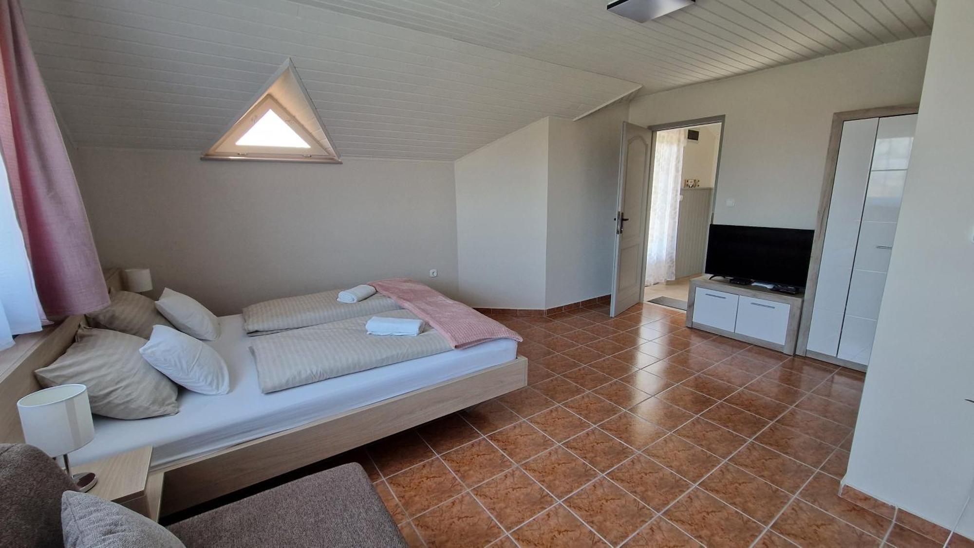 Silence Apartmanhaz Zalakaros Εξωτερικό φωτογραφία